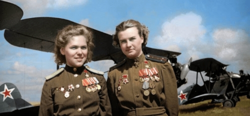 Female Pilots White ROse stalingrad