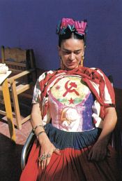 frida hammer sickle